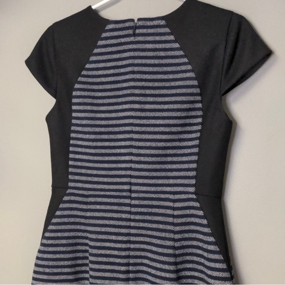 EUC J.Crew Stunning wool blend striped dress - Picture 3 of 8